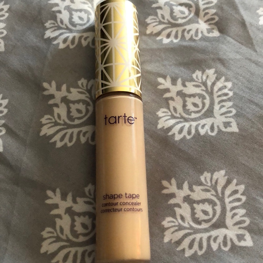 Tarte shape tape concealer in light neutral